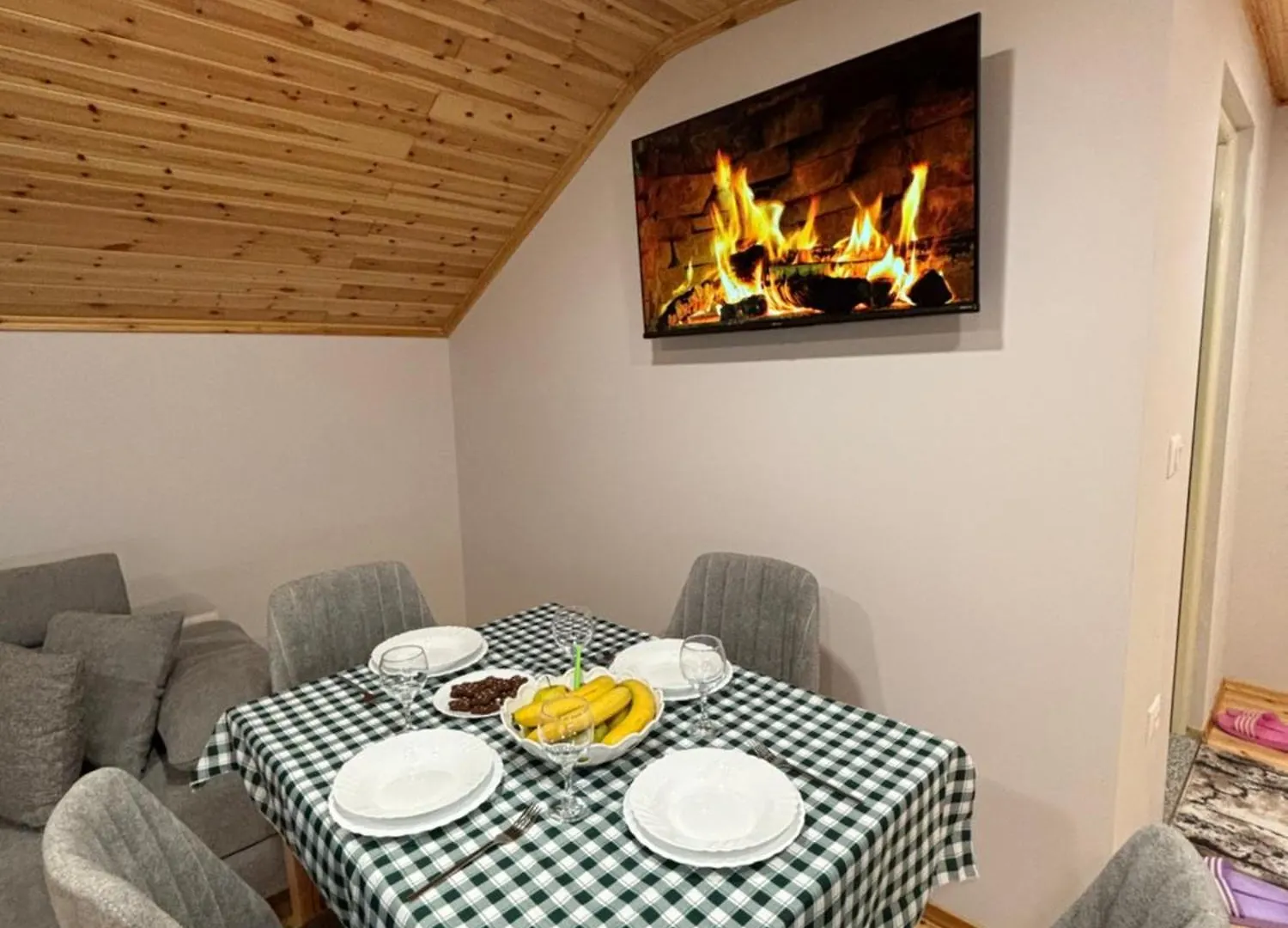 2Bedroom Apartment,Free Parking 06 Kamez 0*,
