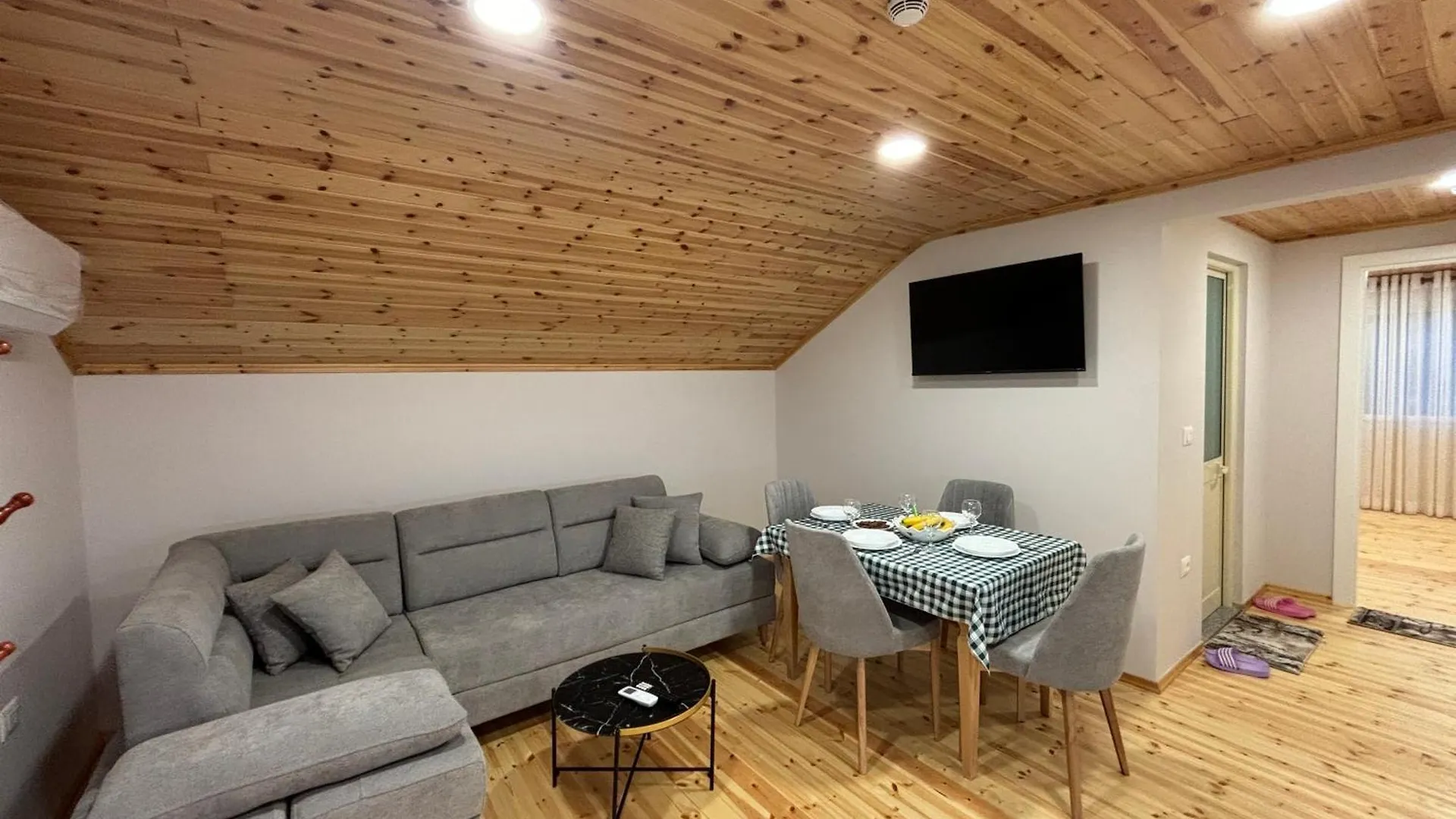 Apartment 2Bedroom Apartment,Free Parking 06 Kamez